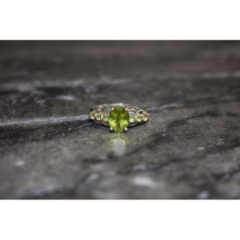 925 Sterling Silver Peridot & Tsavorite Ring Size 6.5