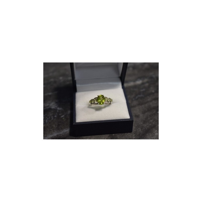 925 Sterling Silver Peridot & Tsavorite Ring Size 6.5