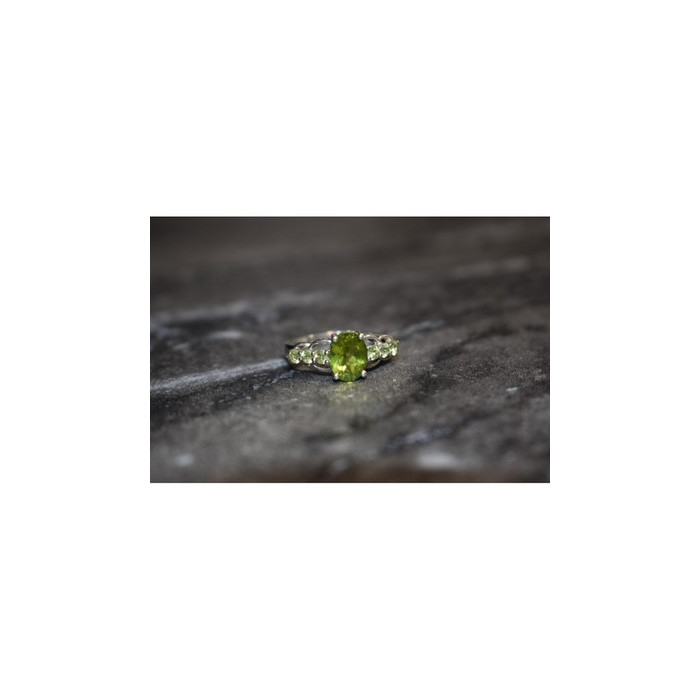 925 Sterling Silver Peridot & Tsavorite Ring Size 6.5