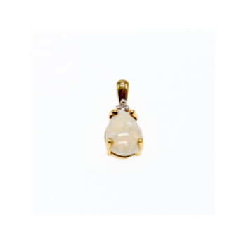 10K YELLOW GOLD OPAL & DIAMOND PENDANT