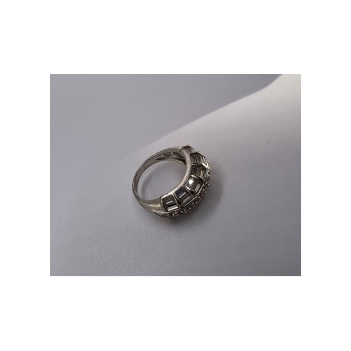 925 Sterling Silver & CZ Ring Size 5