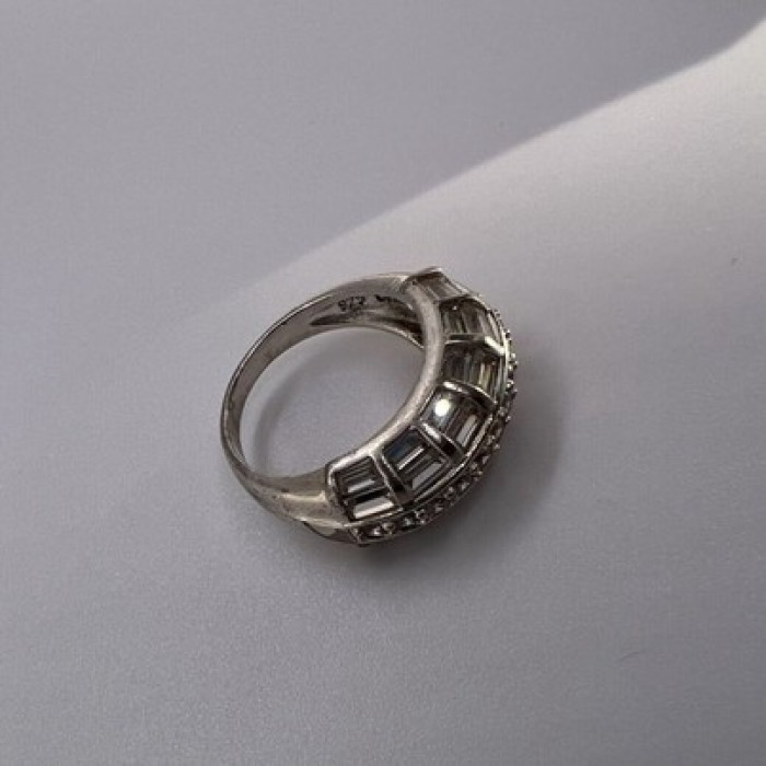 925 Sterling Silver & CZ Ring Size 5