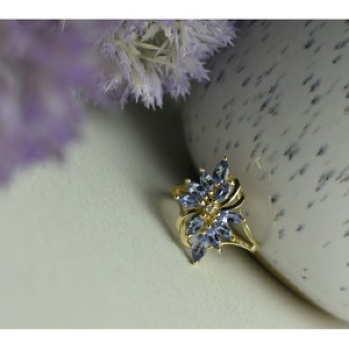 14K Yellow Gold Tanzanite & Diamond Ring Size 10