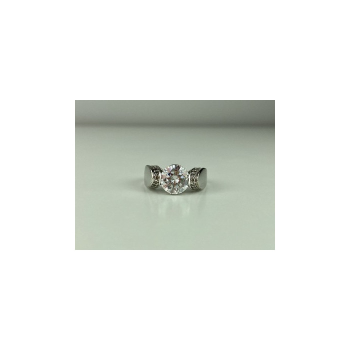 925 Sterling Silver CZ Ring Size 7