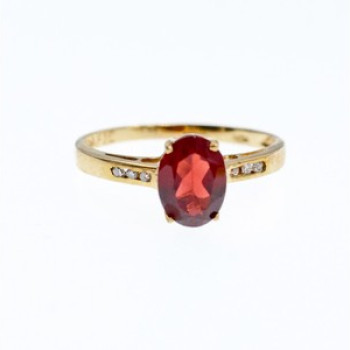 10K Yellow Gold Garnet & Diamonds Ring Size 6.5