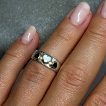 925 Sterling Silver Abalone & Enamel Hearts Ring Size 5