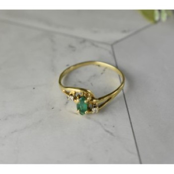 14K Yellow Gold Emerald & Diamonds Ring Size 8