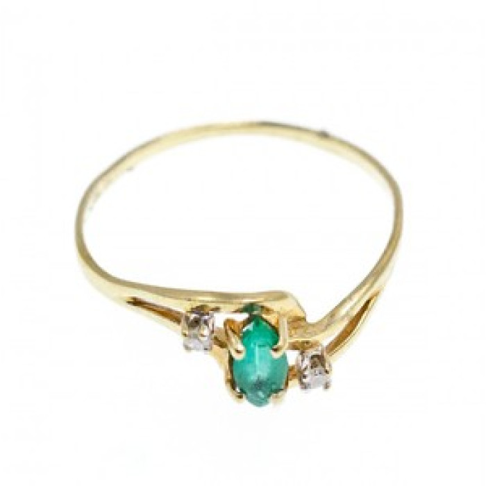 14K Yellow Gold Emerald & Diamonds Ring Size 8