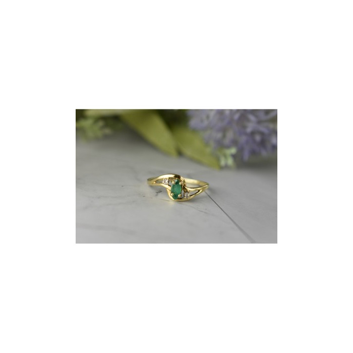 14K YELLOW GOLD EMERALD & DIAMONDS RING SIZE 8