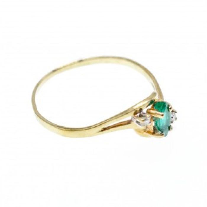 14K Yellow Gold Emerald & Diamonds Ring Size 8