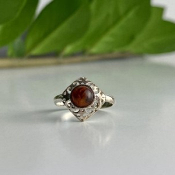 Vintage 925 Sterling Silver Amber Ring Size 5.5