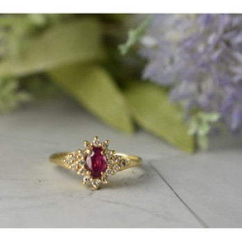 14K Yellow Gold Ruby & Diamonds Ring Size 8