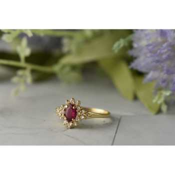14K YELLOW GOLD RUBY & DIAMONDS RING SIZE 8