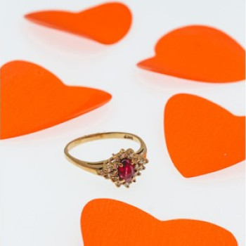 14K Yellow Gold Ruby & Diamonds Ring Size 8