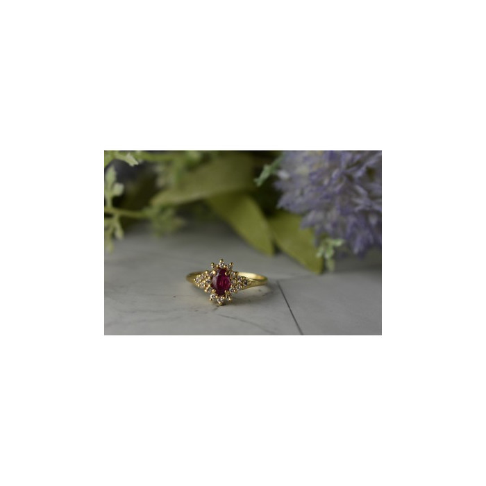 14K YELLOW GOLD RUBY & DIAMONDS RING SIZE 8