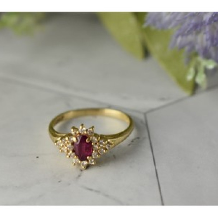 14K Yellow Gold Ruby & Diamonds Ring Size 8