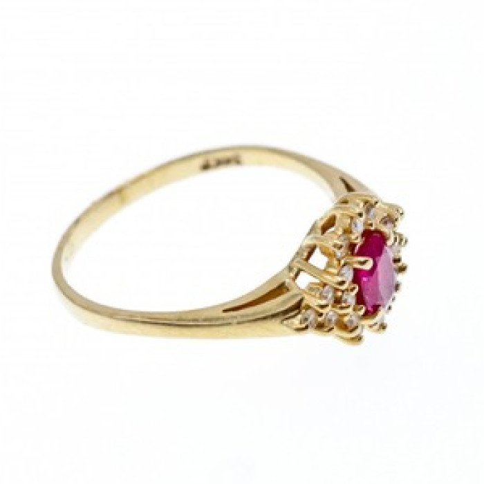 14K Yellow Gold Ruby & Diamonds Ring Size 8
