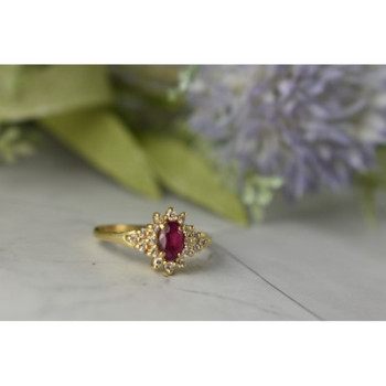 14K YELLOW GOLD RUBY & DIAMONDS RING SIZE 8