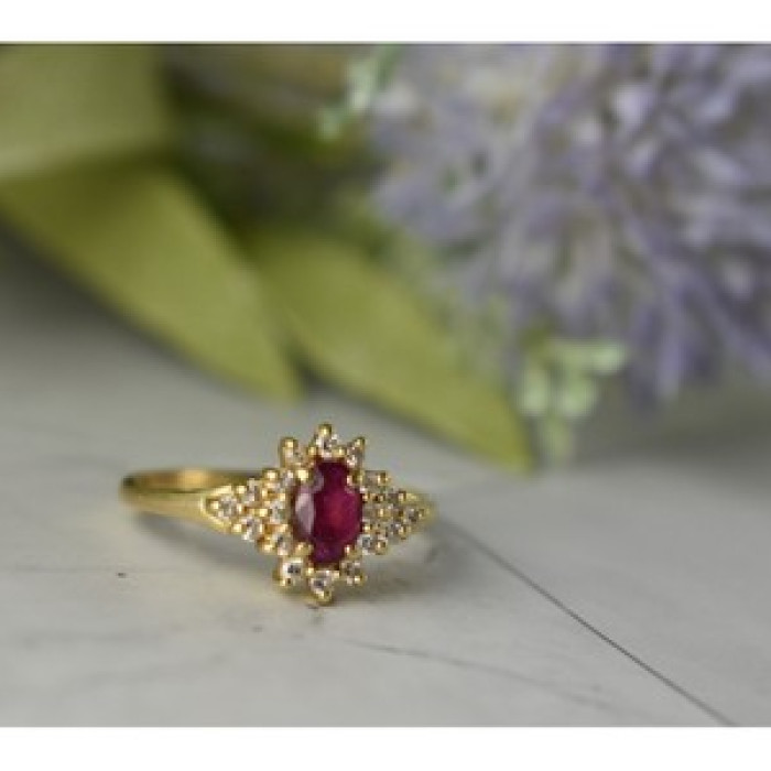 14K Yellow Gold Ruby & Diamonds Ring Size 8