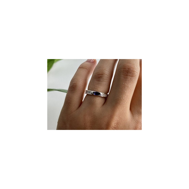 925 Sterling Silver Iolite & CZ Band Ring Size 6.5