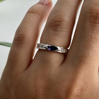 925 Sterling Silver Iolite & CZ Band Ring Size 6.5