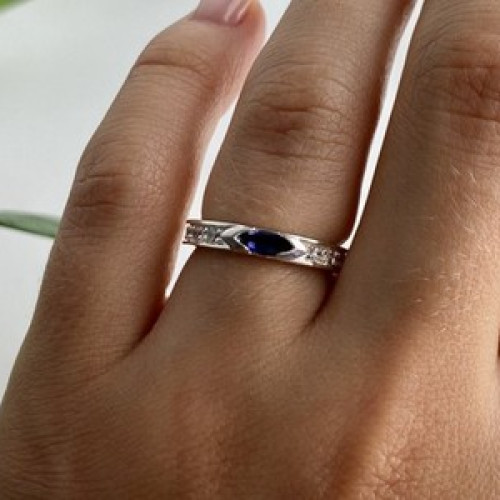 925 Sterling Silver Iolite & CZ Band Ring Size 6.5