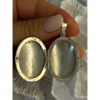 925 Sterling Silver Engraved Design Oval Locket Pendant Length 1.80 inch