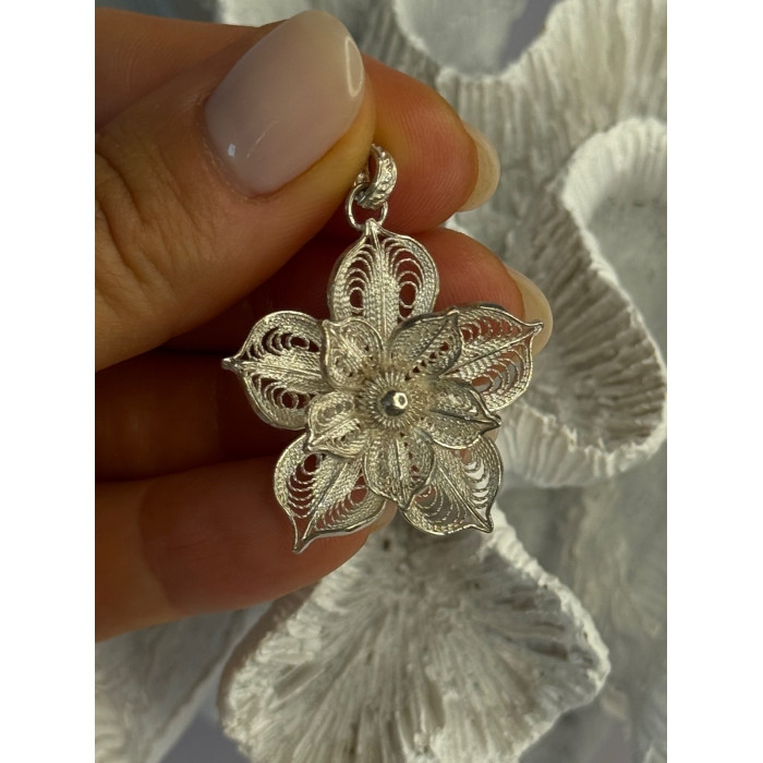 925 Sterling Silver Flower Pendant Length 1.50 inch