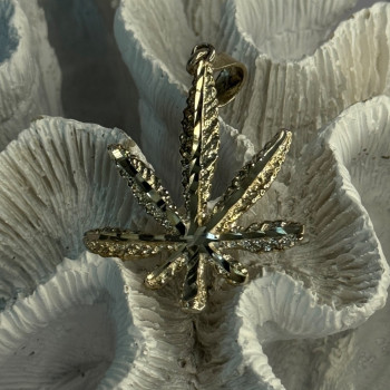 925 Sterling Silver Leaf Pendant Length 2.40 Inch