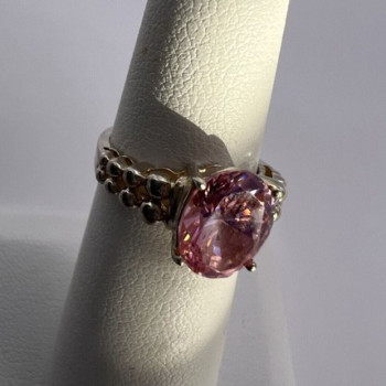925 Sterling Silver Pink CZ Ring Size 4.5