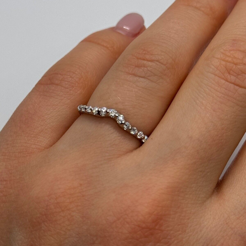 18K White Gold Diamonds Ring Size 6
