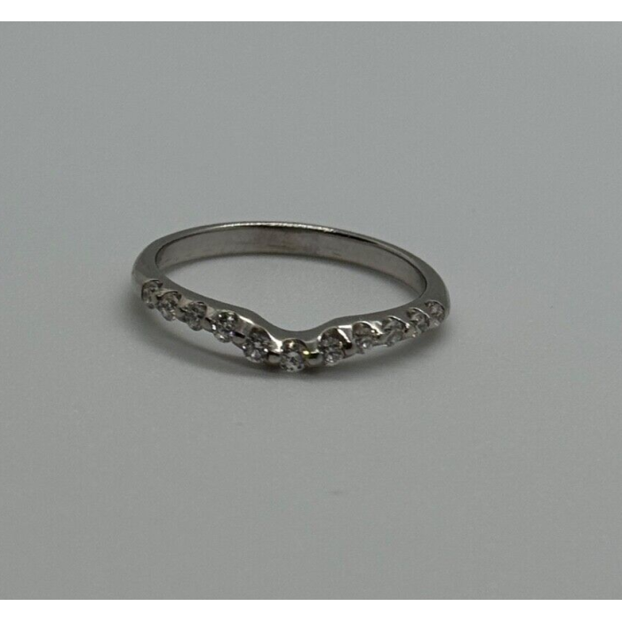 18K WHITE GOLD  DIAMONDS  RING SIZE 6
