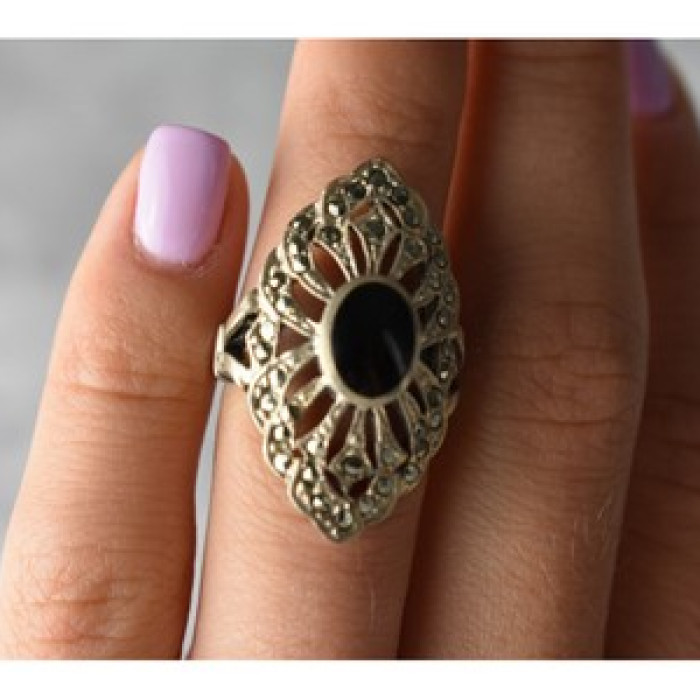 925 Sterling Silver Black Tourmaline & Marcasites Ring Size 6