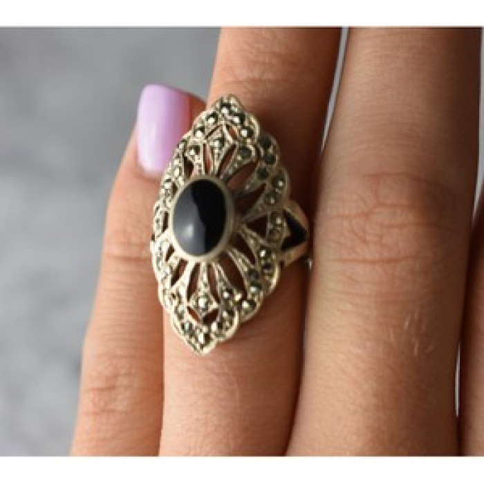 925 Sterling Silver Black Tourmaline & Marcasites Ring Size 6