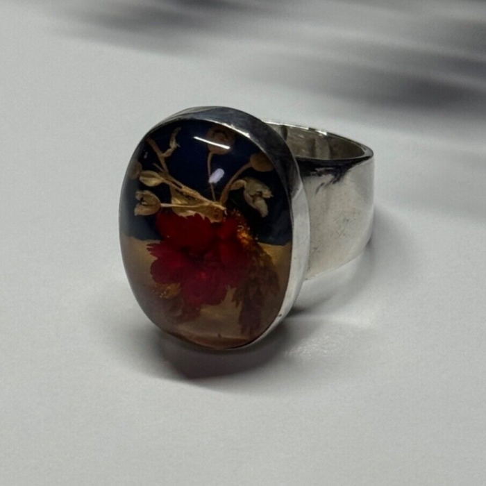 925 Sterling Silver With Natural Flowers In Epoxy Resin Ring Size 5