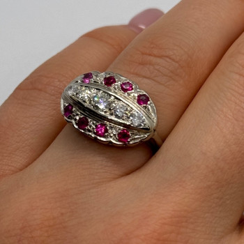 14K White Gold White & Pink Topaz Ring Size 5.5