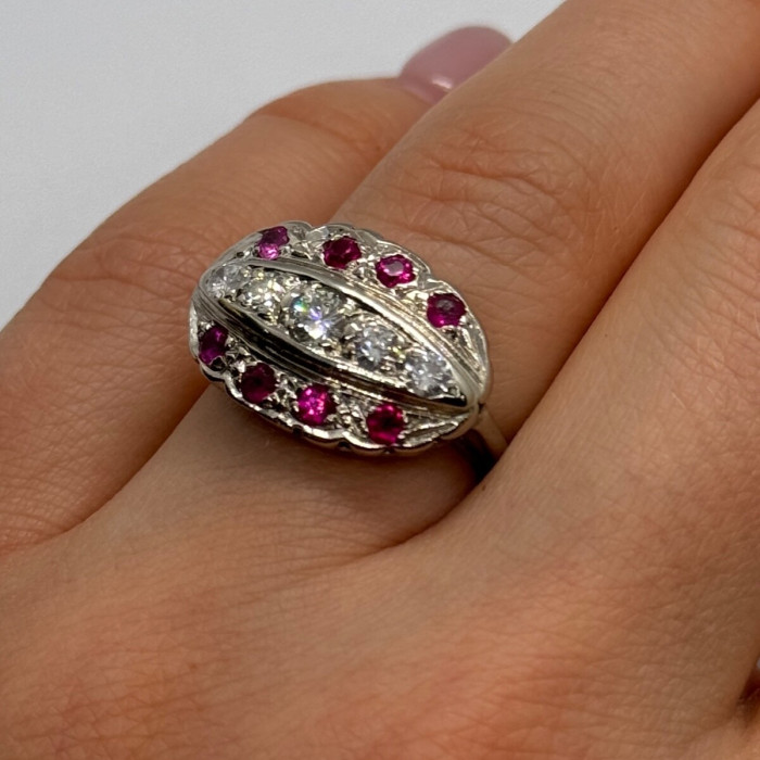 14K White Gold White & Pink Topaz Ring Size 5.5