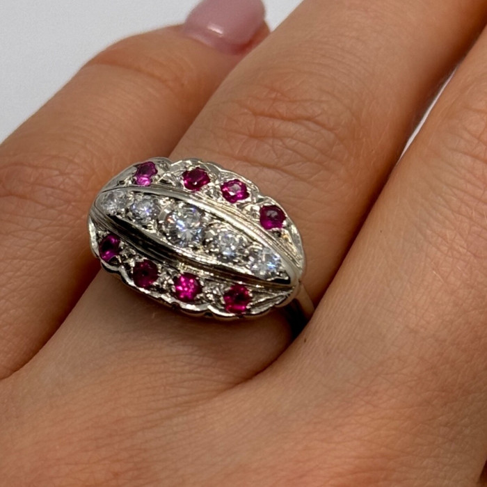 14K White Gold White & Pink Topaz Ring Size 5.5