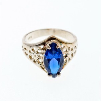 925 Sterling Silver Blue Tourmaline Ring Size 6.5