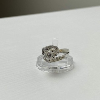 925 Sterling Silver White/Colorless CZ Ring Size 5.5