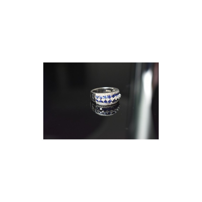 925 Sterling Silver London Blue & White Topaz Ring Size 6.5