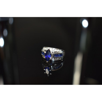 925 Sterling Silver London Blue & White Topaz Ring Size 6.5