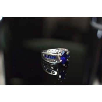 925 Sterling Silver London Blue & White Topaz Ring Size 6.5