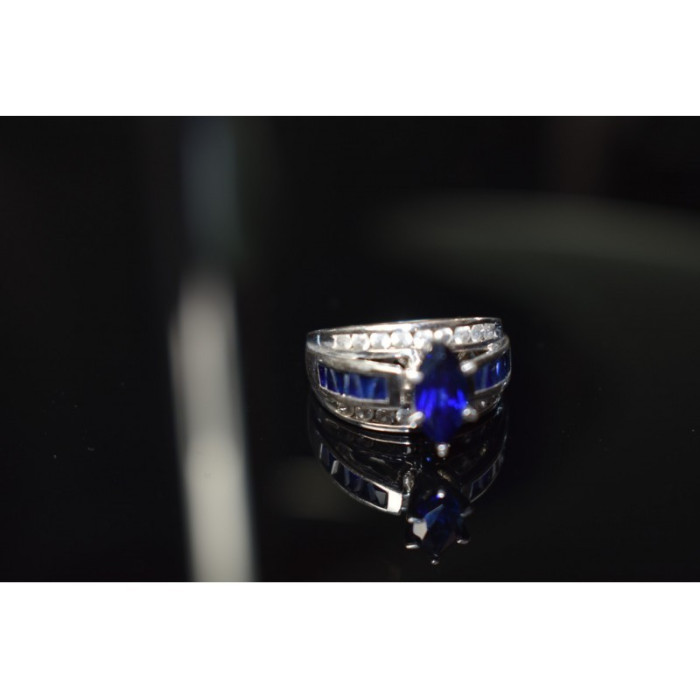 925 Sterling Silver London Blue & White Topaz Ring Size 6.5