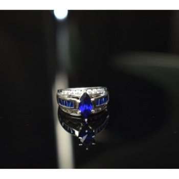 925 Sterling Silver London Blue & White Topaz Ring Size 6.5