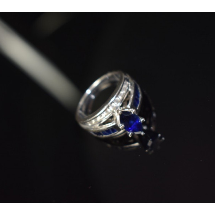 925 Sterling Silver London Blue & White Topaz Ring Size 6.5