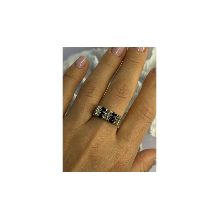 925 Sterling Silver Garnet & Marcasite Ring Size 9