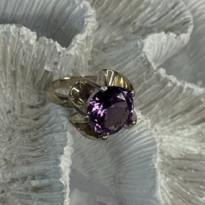925 Sterling Silver Amethyst Ring Size 6.5