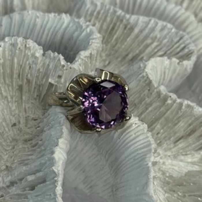 925 Sterling Silver Amethyst Ring Size 6.5