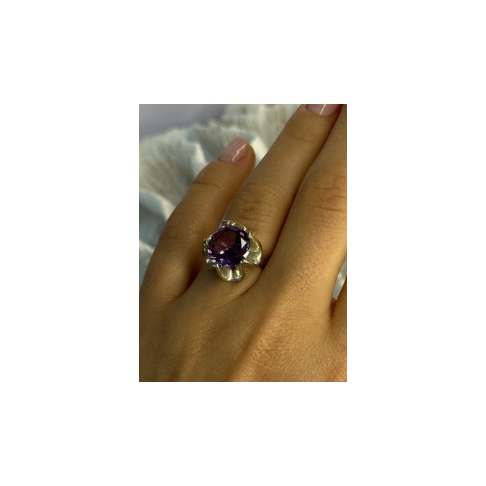 925 Sterling Silver Amethyst Ring Size 6.5